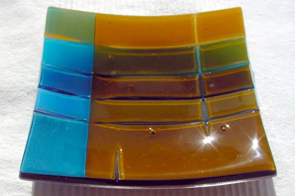 Schale 3 - Fusing- und Schleiftechnik - ca. 25 x 25 cm