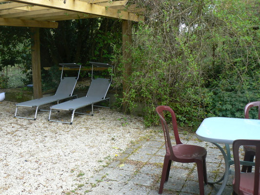 Se reposer et manger dehors - Gîte en Meuse