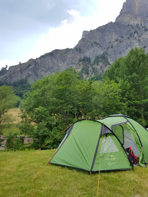 Zeltübernachtung in Leukerbad