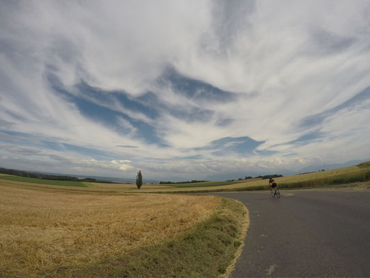 Radfahrt durch die schöne Landschaft rund um Morges