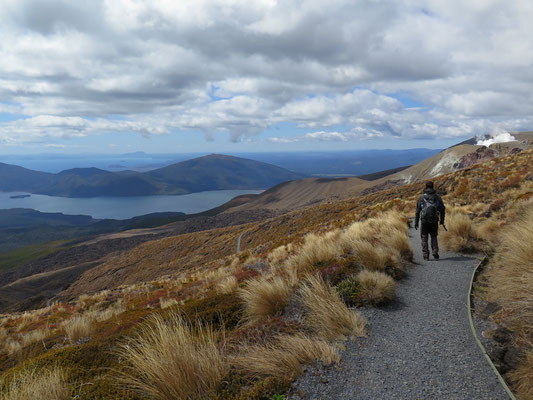 Tongariro Alpine Crossing Wanderung. Die letzten Kilometer