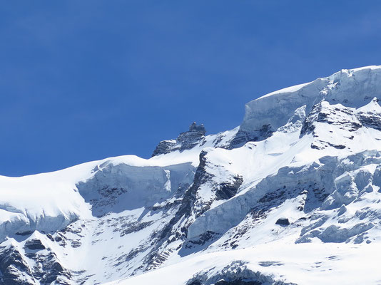 Jungfraujoch mit dem Sphinx-Observatorium