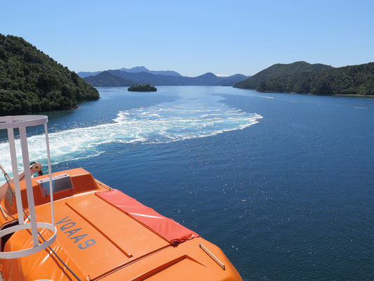 Fährenfahrt über den Cook Strait durch die Marlborough Sounds