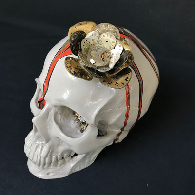 human skull recycling mechanisms needles indian iroquois steampunk vintage retro gothic flowers awakens clock bracelet mechanical collection art artist plastician sculpture sculptor case face time skull skull elements watches and clocks watches