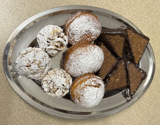 FRÄNKISCHES SÜSSGEBÄCK mit Kaffee