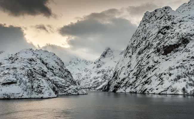 17:06 Uhr  Trollfjord