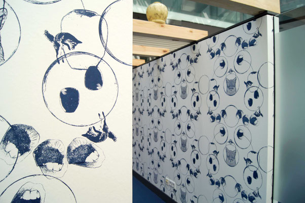 Gefäße  mehrteilige Installation  platziert in einer Bürobox und zwei Glascuben  Ausstellungsansicht: Künstlerräume & Wunderkammer  Nassauische Sparkasse Wiesbaden, 2016