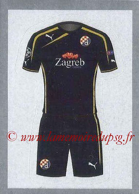 2015-16 - Topps UEFA Champions League Stickers - N° 374 - Maillot Domicile GNK Dinamo Zagreb