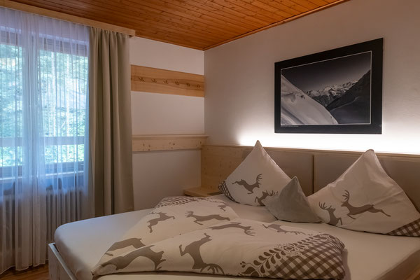 Alpenchalet Silbertal - Unsere Zimmer - Zum Reinkuscheln