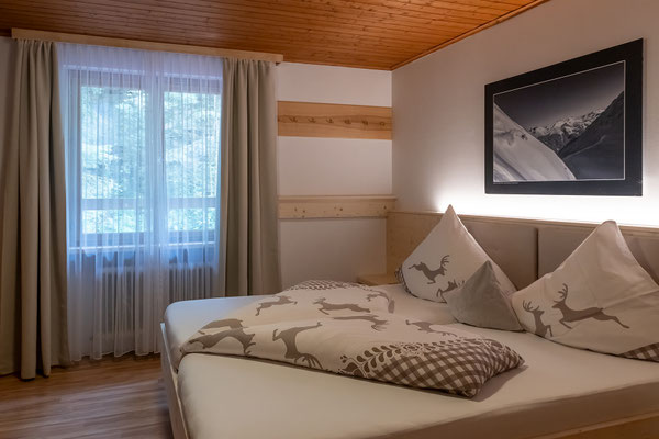 Alpenchalet Silbertal - Unsere Zimmer - Zum Reinkuscheln