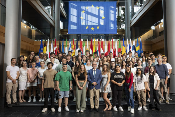 Besuch des Friedrich-Ebert-Gymnasiums Mülheim am 10. Juli 2023