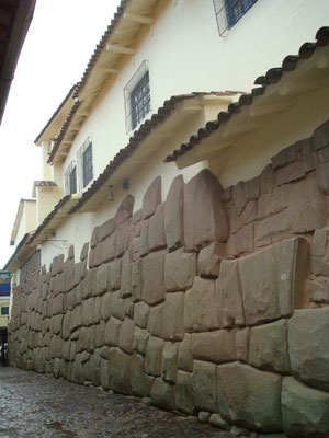 Vestige des constructions incas: les sous-bassements