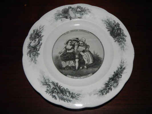 Série de 6 assiettes parlantes "Les grands enfants" Creil et Montereau, XIXème