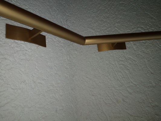 Innenlaufschiene für Erker auf Gerung montiert