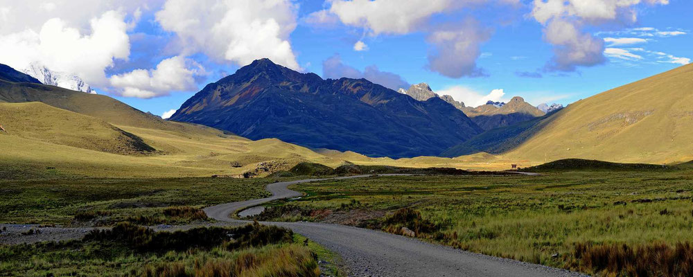 Die Puna-Landschaft in den Cordillera Blanca.