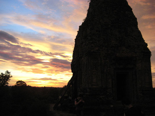 zonsondergang over Angkor