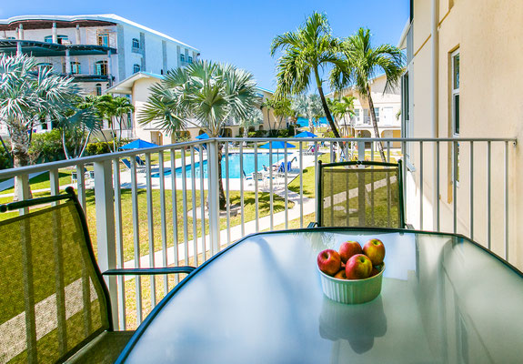 Patio with Dining