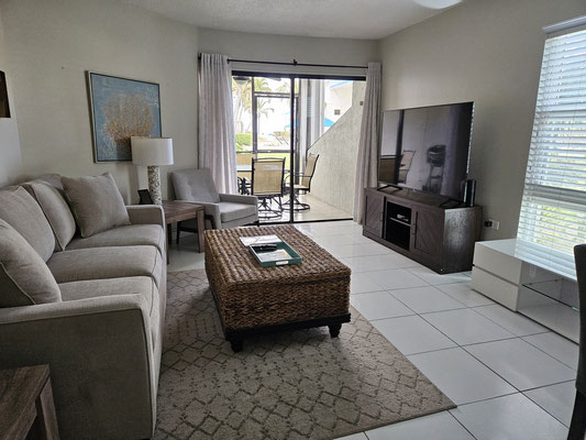 Cayman Reef #5 Living Room with 65" TV with Netflix