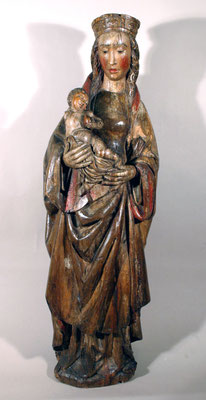Adjugé 15 370 € - VIERGE à l'Enfant en bois sculpté, fin XVe ou XVIe, H : 110 cm