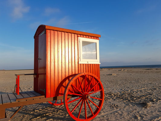 Alter Badekarren am Nordbad auf Borkum