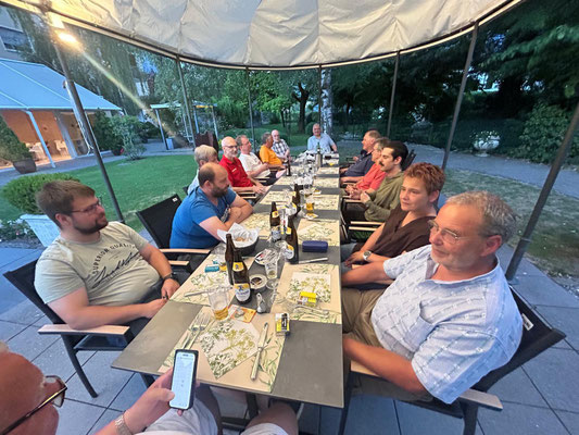 Nachtessen in Domat-Ems