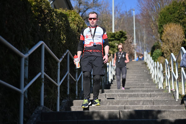 Treppen-Weltrekord: Nonstop-Treppenlauf im Team / Foto Jo Becker