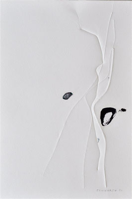 ohne Titel | 2011 | 42 x 30 cm | Prägedruck und Tusche auf Papier