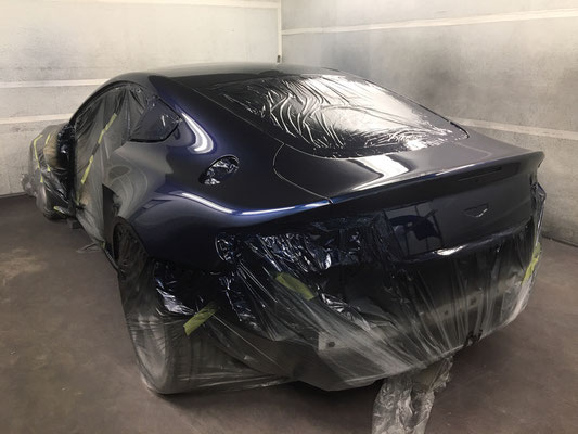 Early 2006 Aston Martin V8 Vantage Full Exterior Respray Work In progress