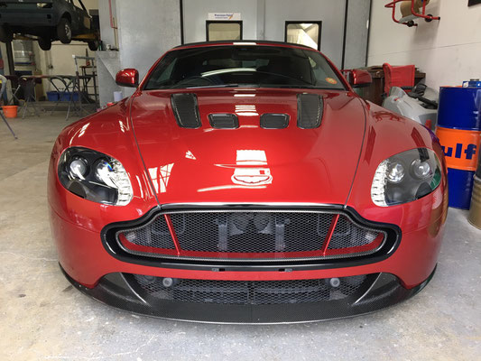 Aston Martin Vantage V12 Stone and Chip Repair | Precision Paint