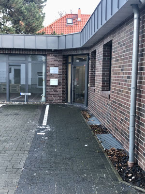 Praxis Jaron - Praxis für Osteopathie und Physiotherapie Marienfelde, Krankengymnastik, Manuelle Therapie, KG ZNS Bobath, KGG Krankengymnastik am Gerät, Kinderosteopathie, Osteopathie bei Säuglingen, Pilates, Reformer Pilates 