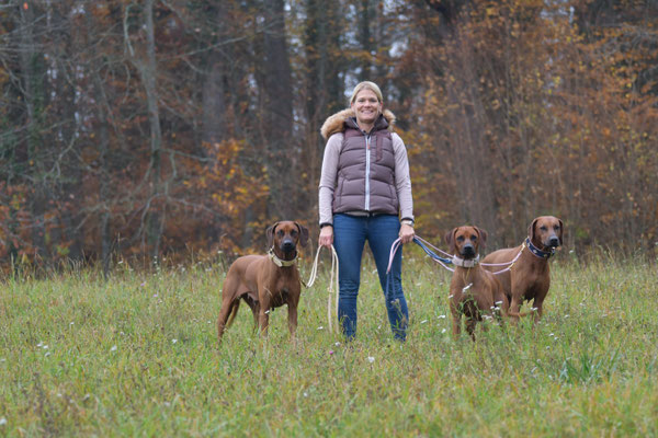 Chinua, Ivie und Zina