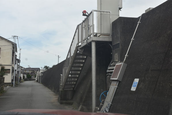 9072 狩野川河口の堤防(高さが足りない)