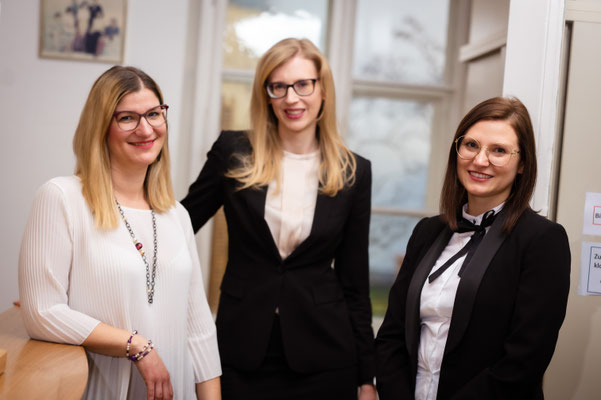 Notarin Mag. Katharina Haiden-Fill, MBL mit Sachbearbeiterin Carina Starz und Kanzleimanagerin Marina Sophie Flasch, MBA