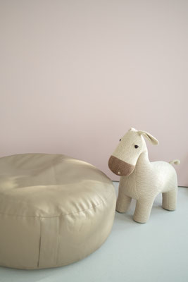 Studio 2 Babysitzkissen und Plüschpferd 