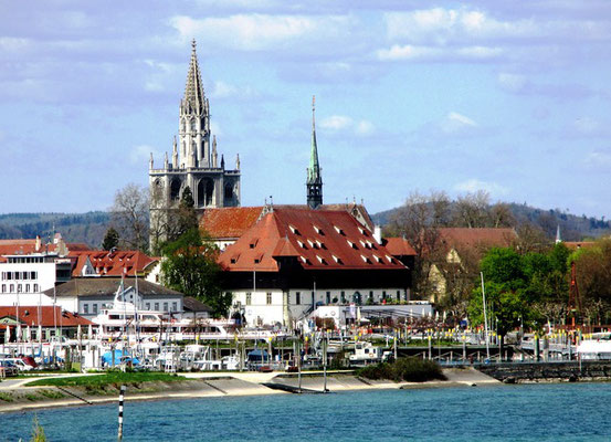 Die Konstanzer Innenstadt bietet zahlreiche kulturelle und kulinarische Möglichkeiten. Genießen Sie das Flair dieser alten Bodensee-Stadt.
