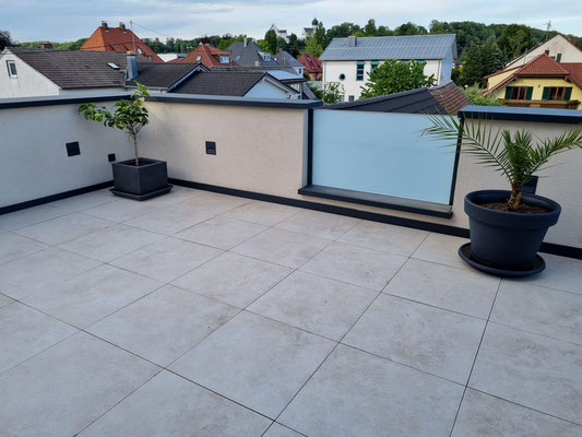 Terrassenbau, Wohlfühloase, Pflasterarbeiten, Rollrasen, Galabau Sigel
