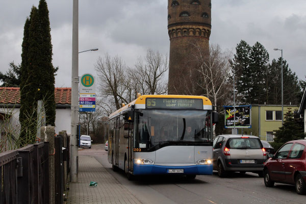 12203 am 27.12.16 an der Haltestelle Wasserturmweg