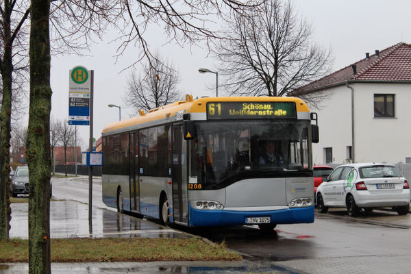 12208 an der Endstelle Lausen, Wolkenweg am 26.12.16