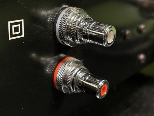 yamaha-ca-810-rueckseite-anschluesse.jpg
