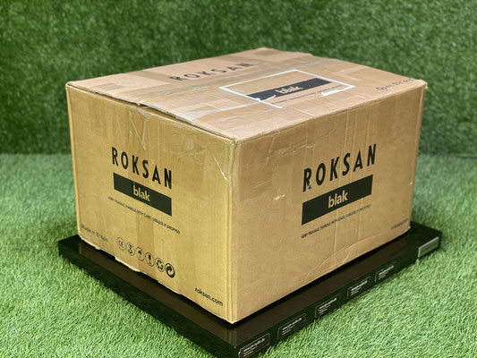 Roksan Blak Vollverstärker packing accessory