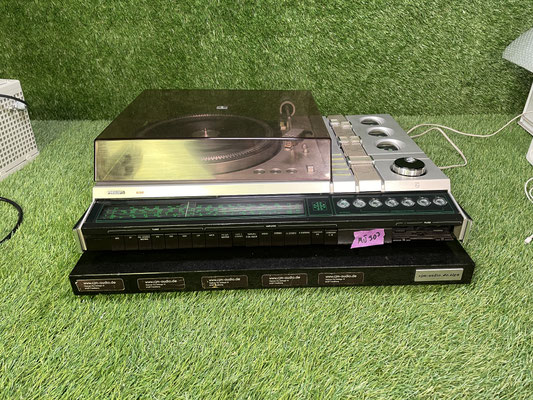 Receiver Philips 22AH832 Frontansicht mit Skala und Instrumenten