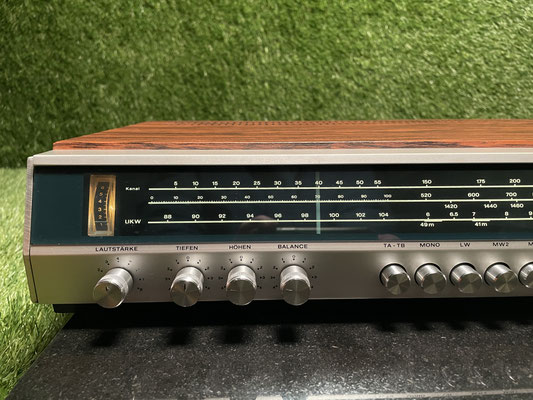 Receiver Telefunken Concerto 101 Frontansicht