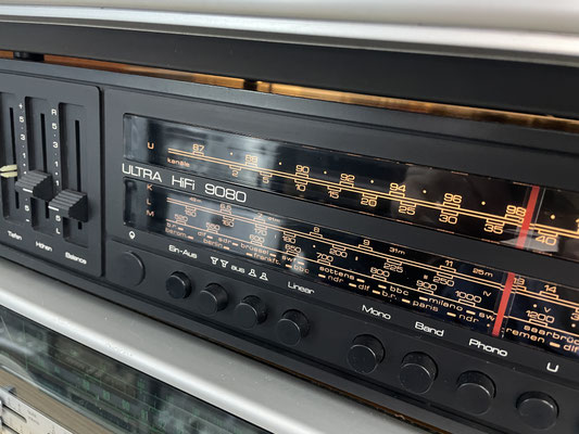 SABA 9080 Stereo Receiver Skala beleuchtet
