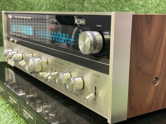 Receiver Technics SA-7300X Bedienfeld Regler und Tasten