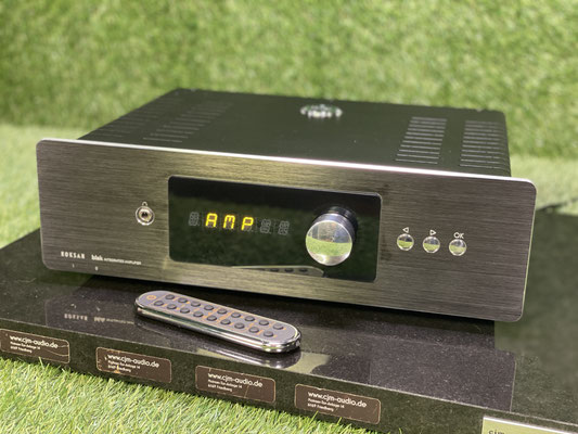 Roksan Blak Vollverstärker front
