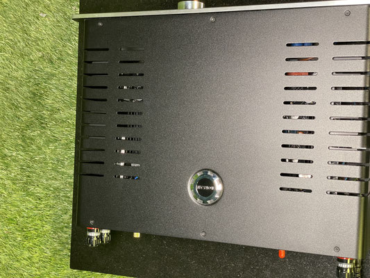 Roksan Blak Vollverstärker side