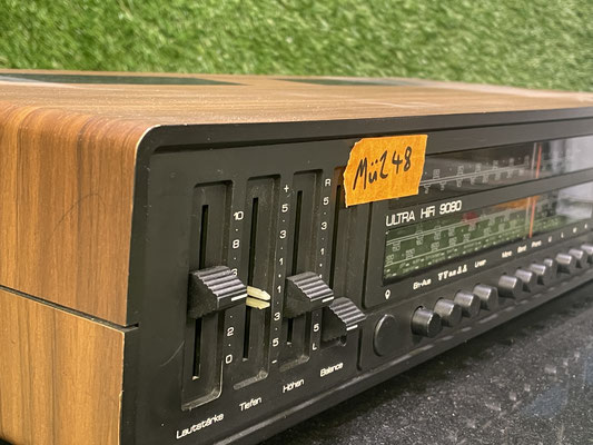 SABA 9080 Receiver Detail Bedienelemente