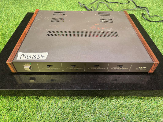 DBX Einheit TEAC RX-9 Draufsicht Gehäuse