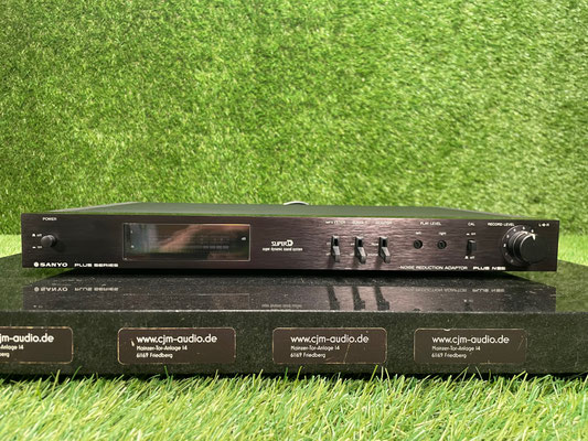 Sanyo Plus Series N55 front