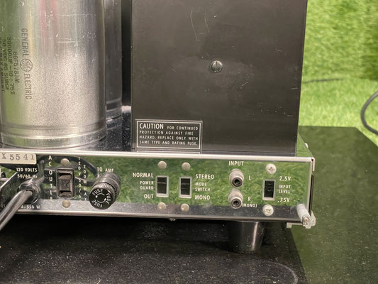mcintosh-mc2205-rueckseite-anschluesse.jpg